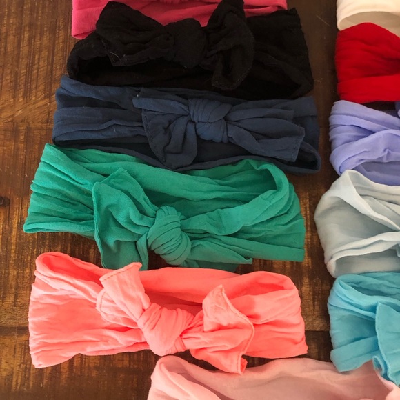 Baby Bling (11) and Lou Lou & Company (2) Bows - Picture 2 of 6